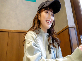 半中半外半彼女　らんらん（２３）　サンプル画像02